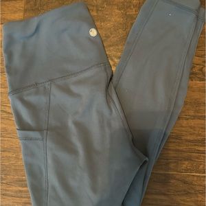 Lululemon yoga pants- size XS